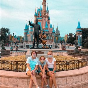 Meet your Posher, Abigail